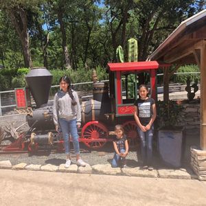 Meet your Posher, Alejandra